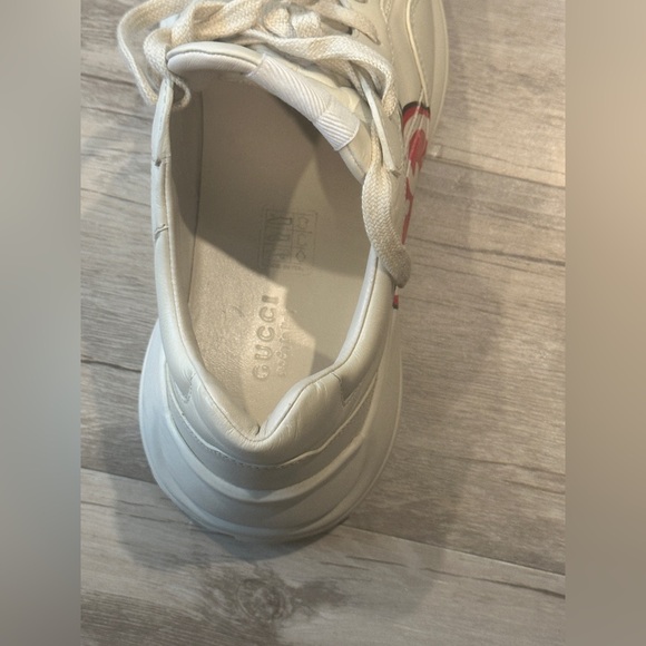 Gucci Rhyton Apple Trainers - Picture 6 of 6